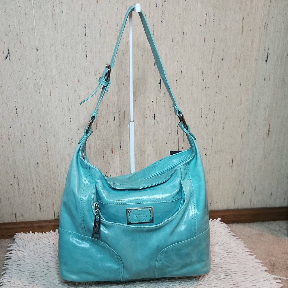 Kenneth Cole Reaction Turquoise Leather Shoulder Bag